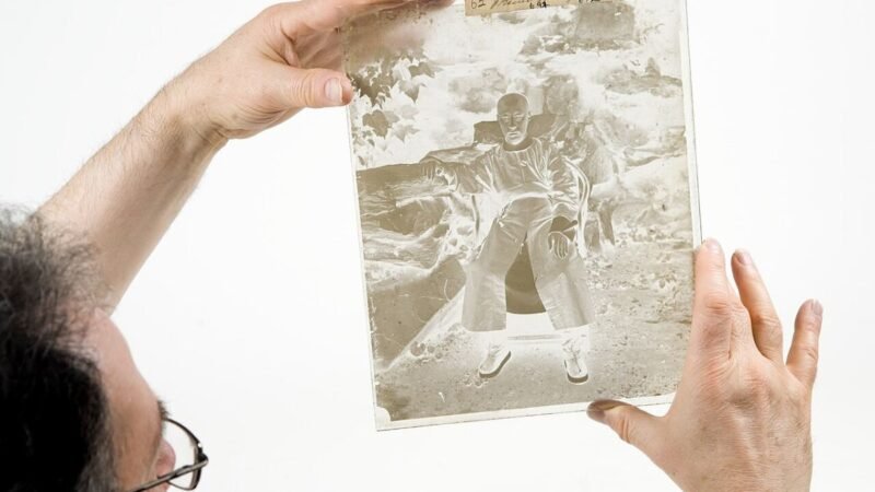 1 photograph ; glass photonegative, wet collodion Wellcome L0051609