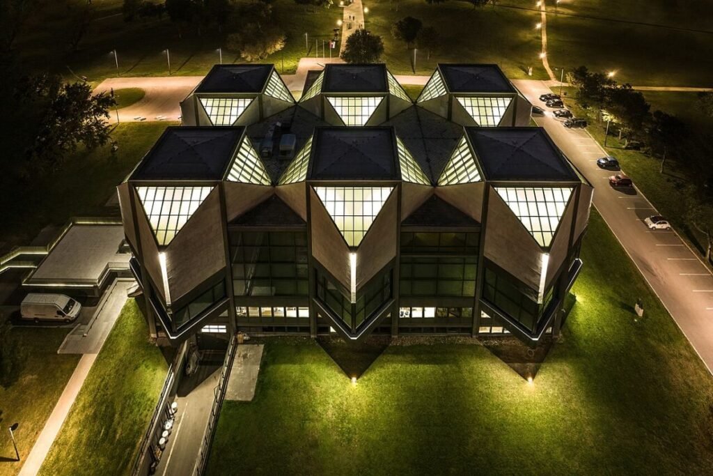 Museum of contemporary art, Belgrade (Музеј савремене уметности Београд)