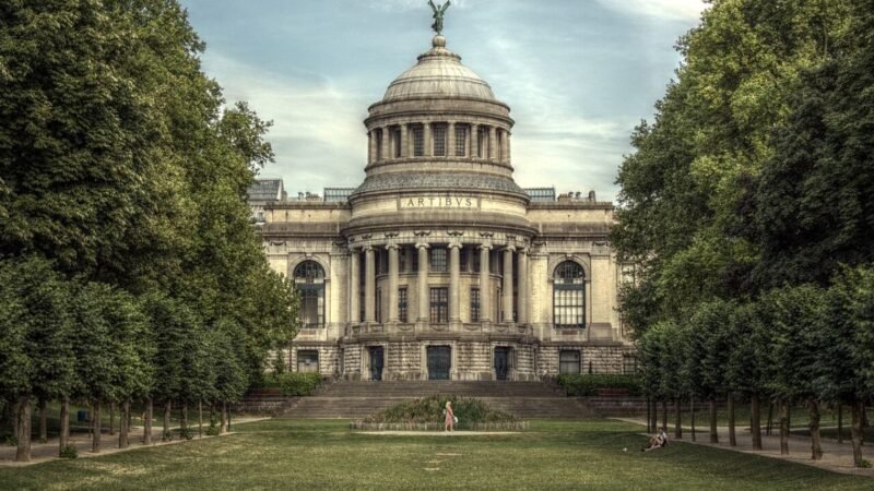Park of the Cinquantenaire - Royal Museums of Art and History, Brussels, 2010 (HDR 1)