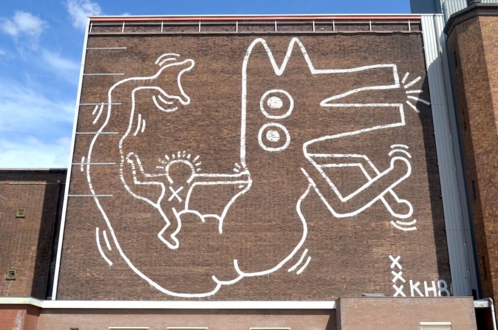 Keith Haring op de Centrale Markthallen te Amsterdam (1)