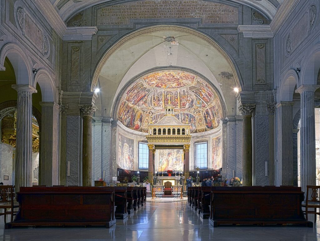 Le tante storie della basilica romana oltre il celebre profeta
