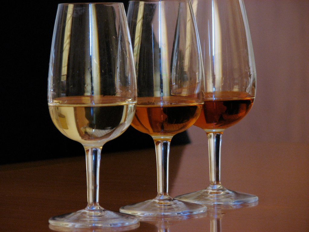 La professione sommelier tra competenza sensoriale e narrazione culturale