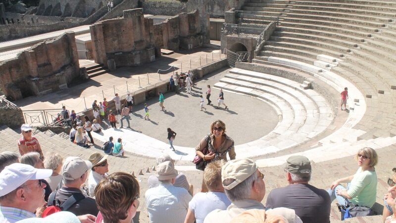 Dioniso e l'alterità: quando il teatro antico diventa specchio del presente