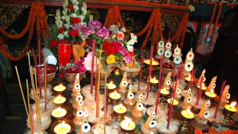 Il Wai Kru di Wat Bang Phra: quando il tatuaggio diventa atto di fede