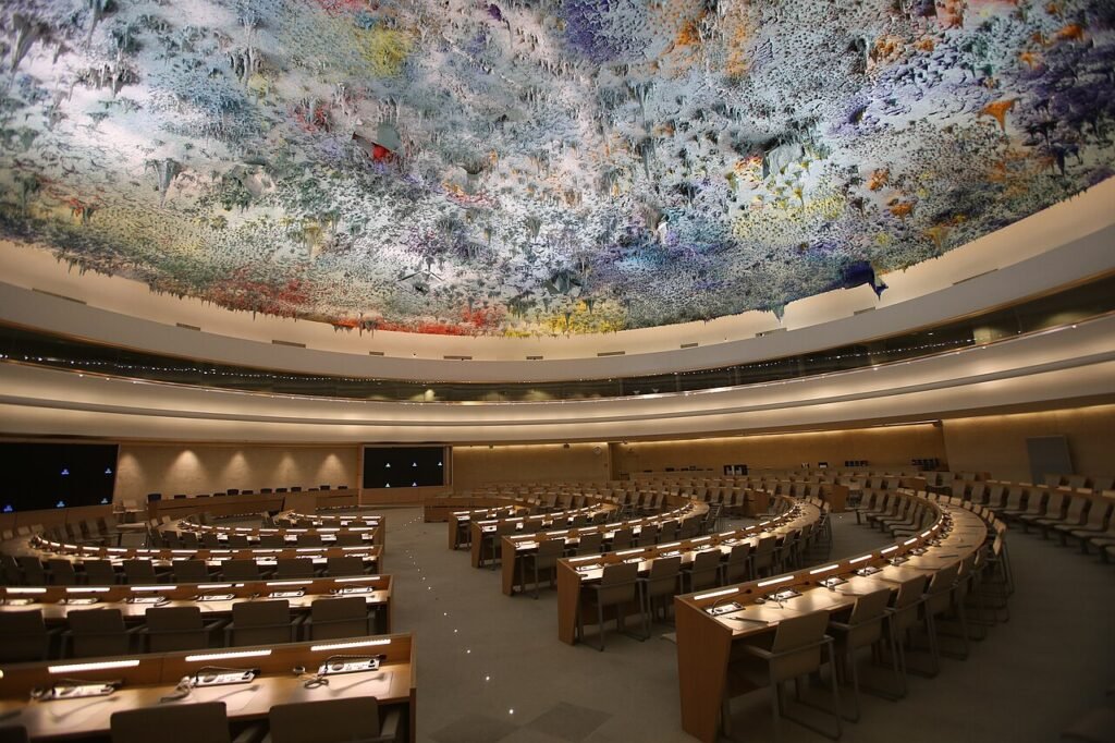 Quando il proibizionismo restringe la democrazia: il rapporto Onu sullo spazio civico