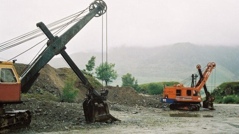 La tecnologia non è neutrale. Il debito ecologico nascosto nelle macchine