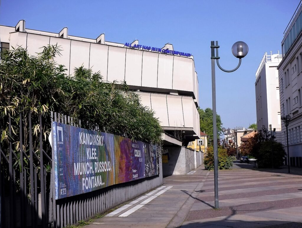 Agnetti e lo spazio dopo l'immagine. La pratica della sottrazione alla GAM di Torino