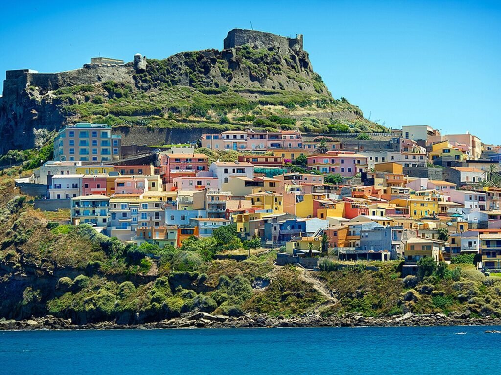 Tra monasteri e memorie: come un albergo siciliano costruisce il lusso autentico