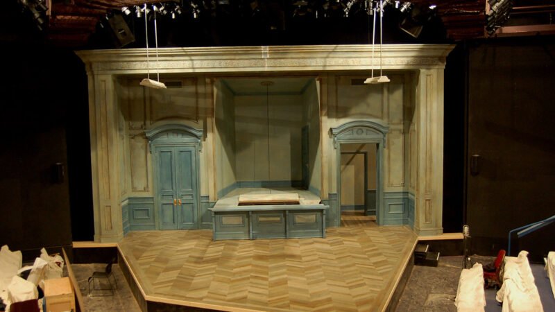 Pirandello tra finzione e verità: come il teatro continua a interrogarci